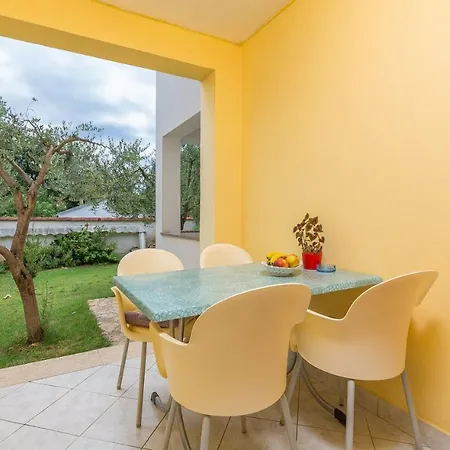 Guest house Lily 3*
